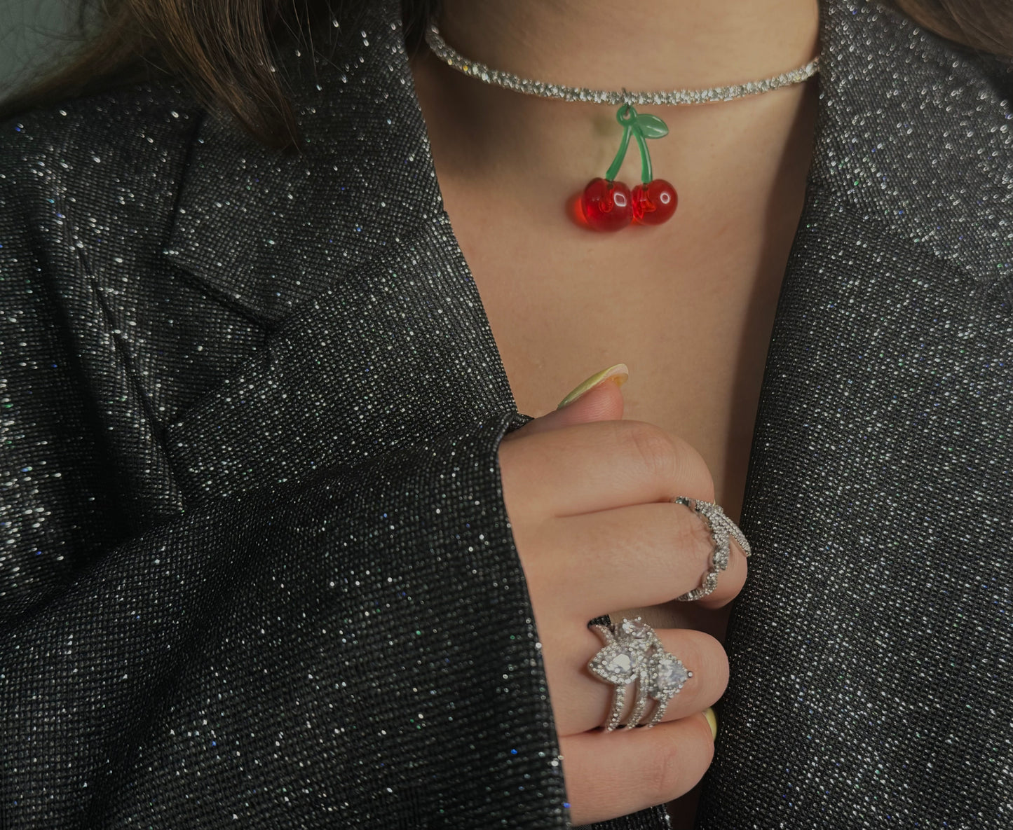 Choker cherry shine