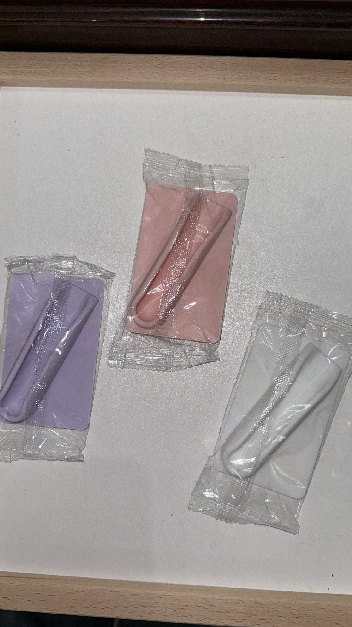 Adesivo lipgloss