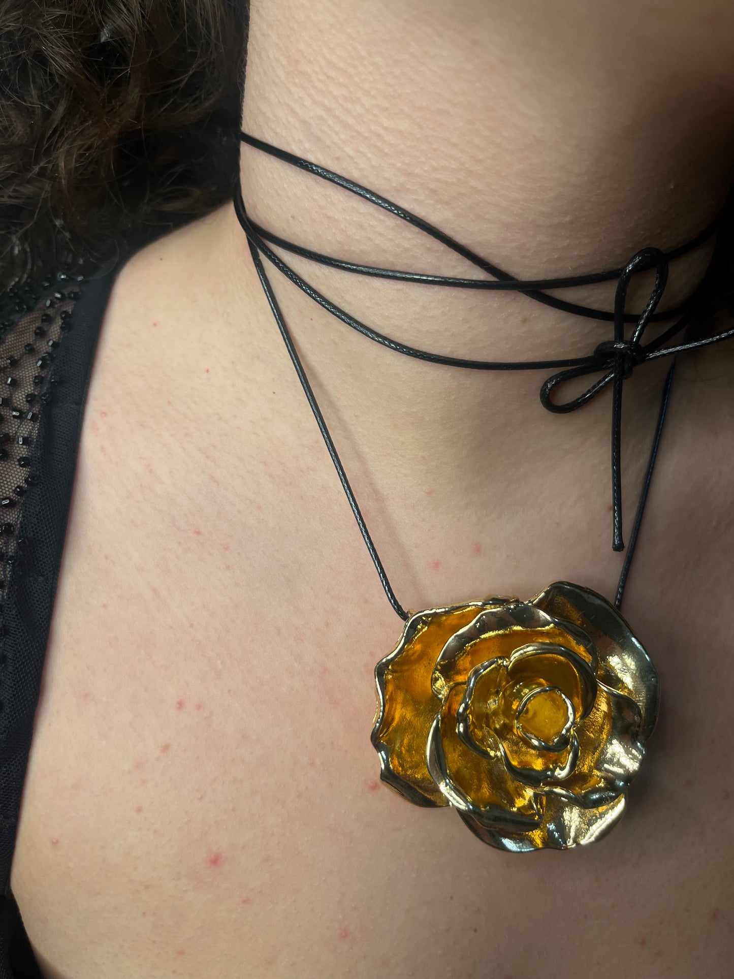 Choker golden rose