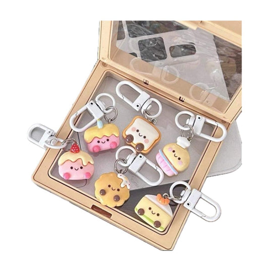 Le mignon Charm bag