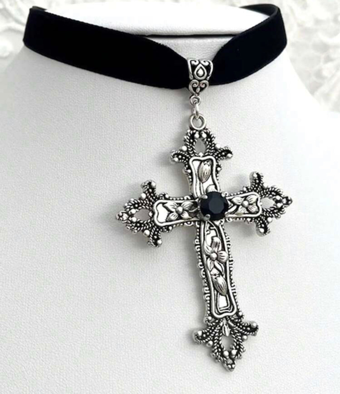 Collana goth