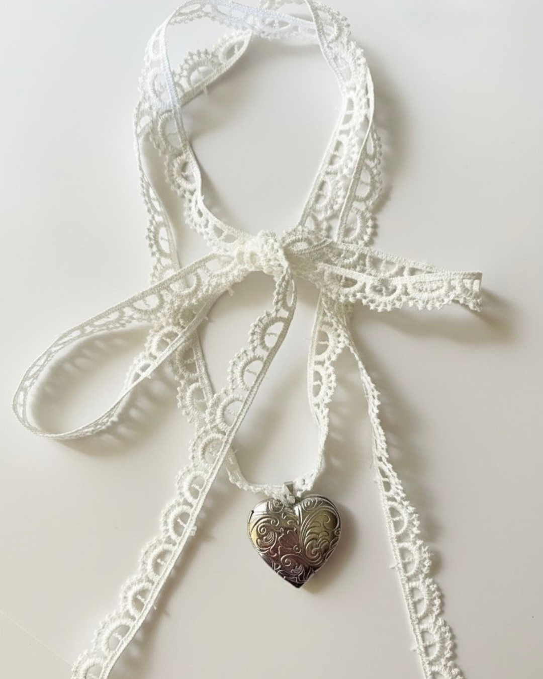 Keep you close choker