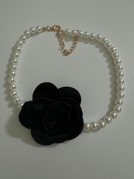 Choker romantic