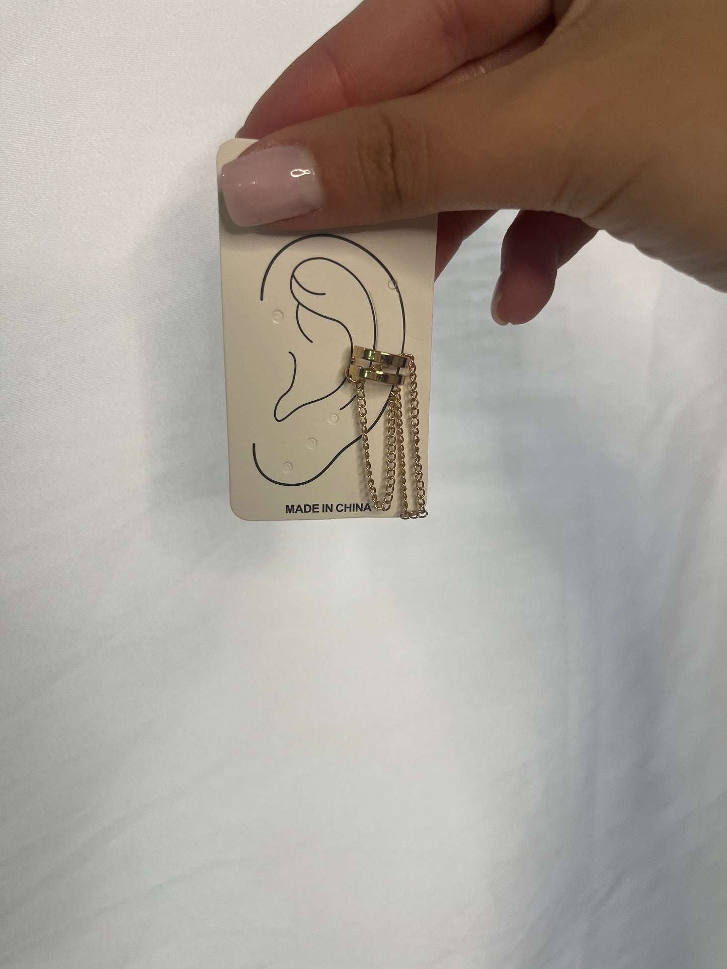 False earring “Catena”