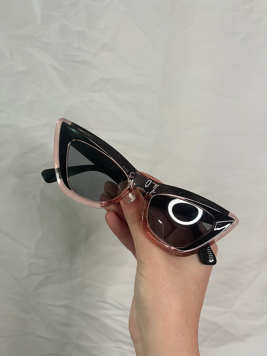 Occhiali da sole “cat eye”