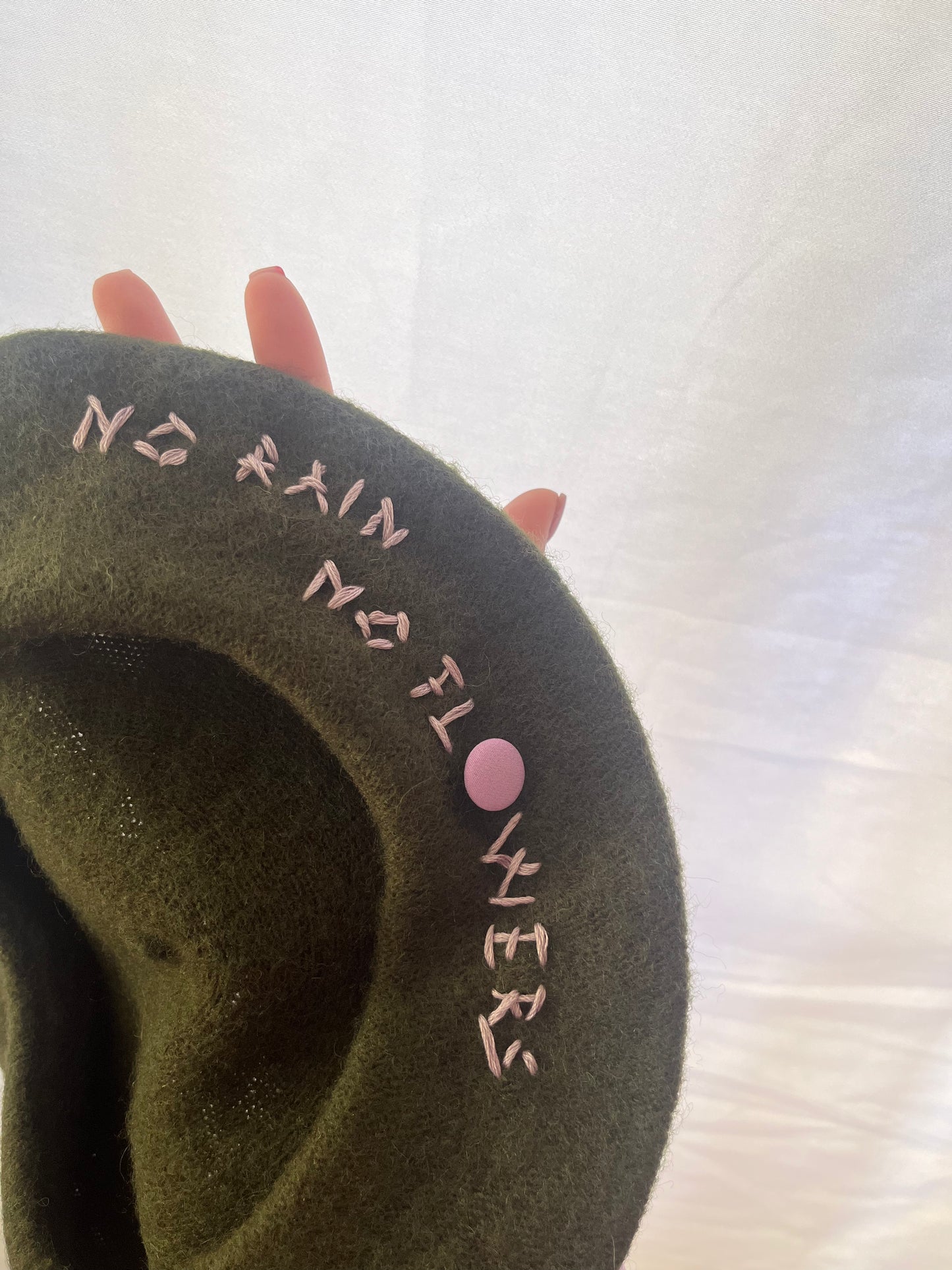 Basco verde militare “no rain no flowers”